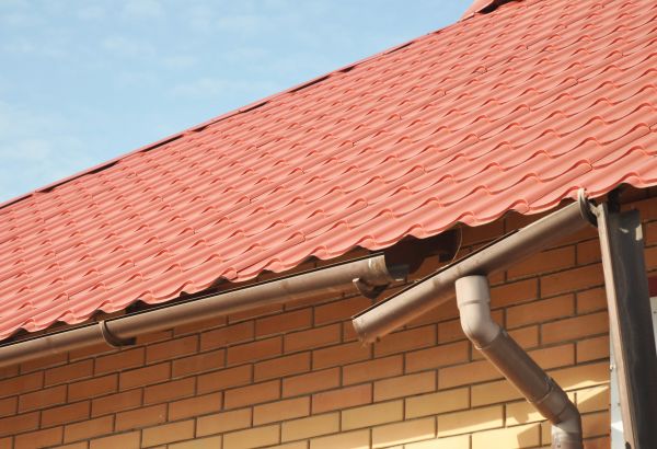 Loose Gutter Repair in Mount Holly